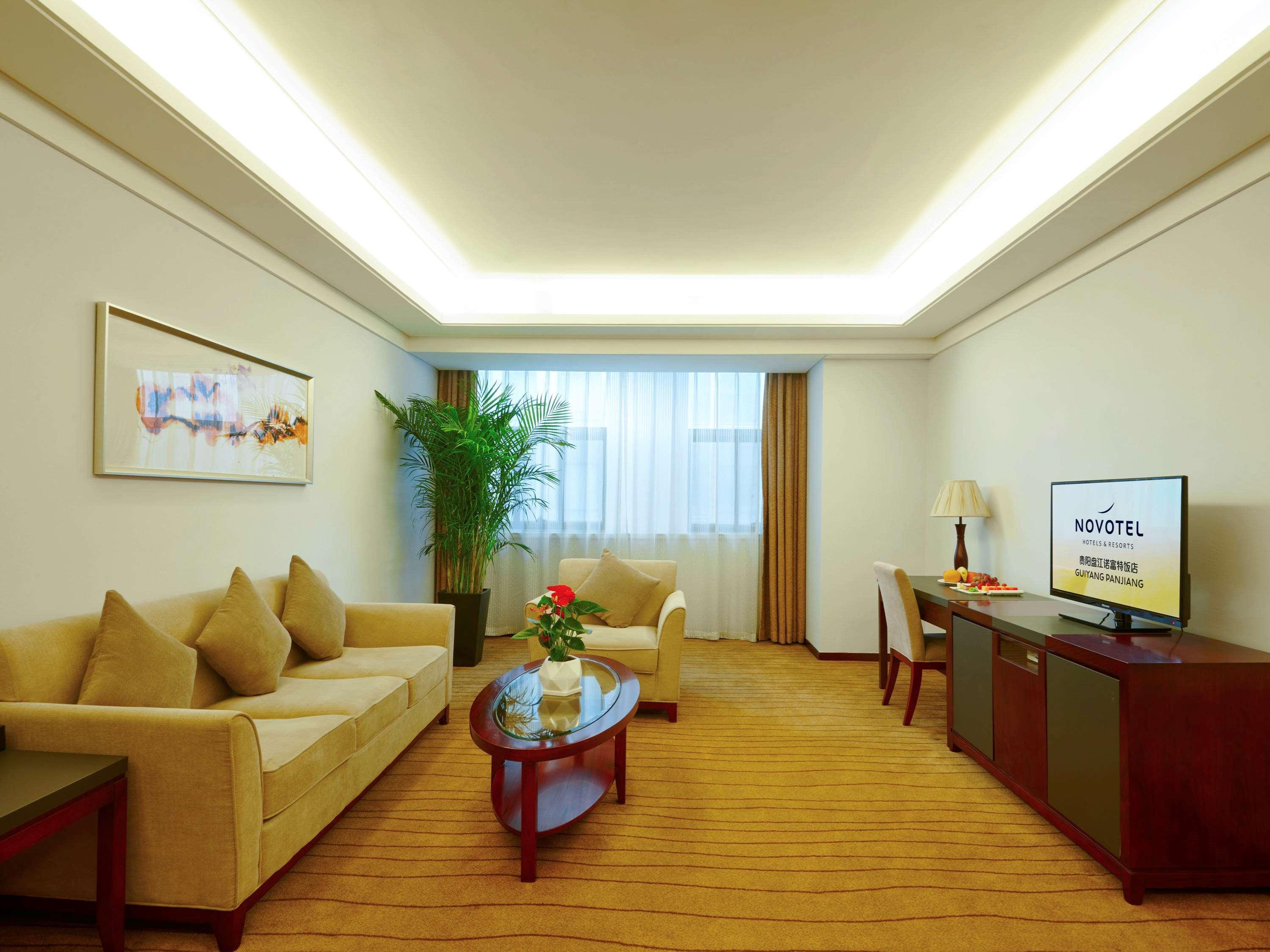 Novotel Guiyang Panjiang Exteriör bild